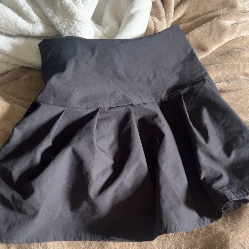 short black skirt